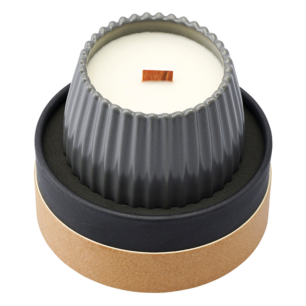 Свеча ароматическая с деревянным фитилём vetiver & black cypress из коллекции edge, серый, 60 ч