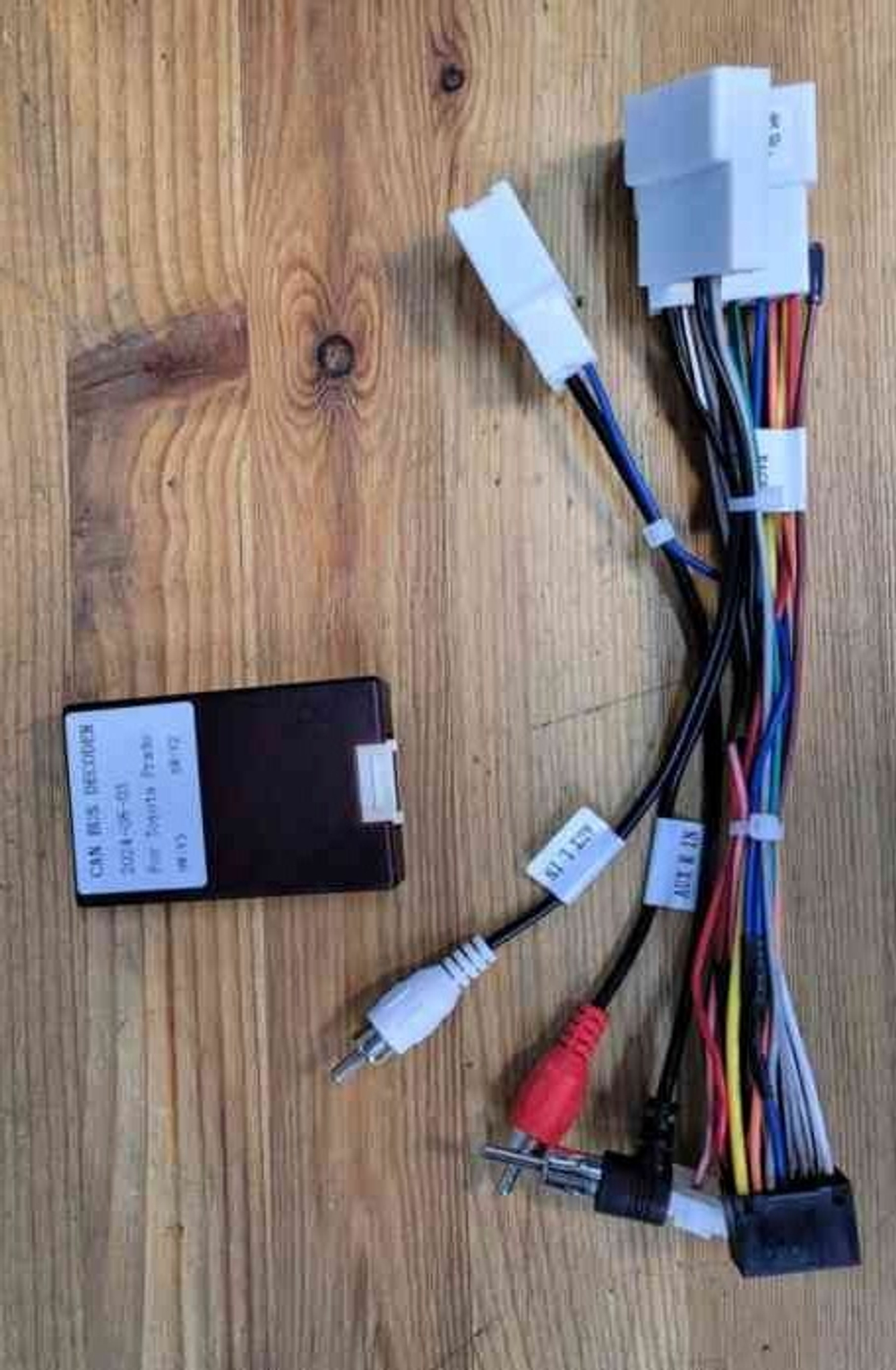 Магнитола для Toyota Harrier XU30 2003-2013, Lexus RX 2003-2009 (монохром, рамка вниз) - Parafar PF300T2RN2K на Android 13, QLED+2K, ТОП процессор, 4Гб+32Гб, CarPlay, 4G SIM-слот