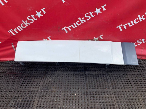 Спойлер кабины боковой левый