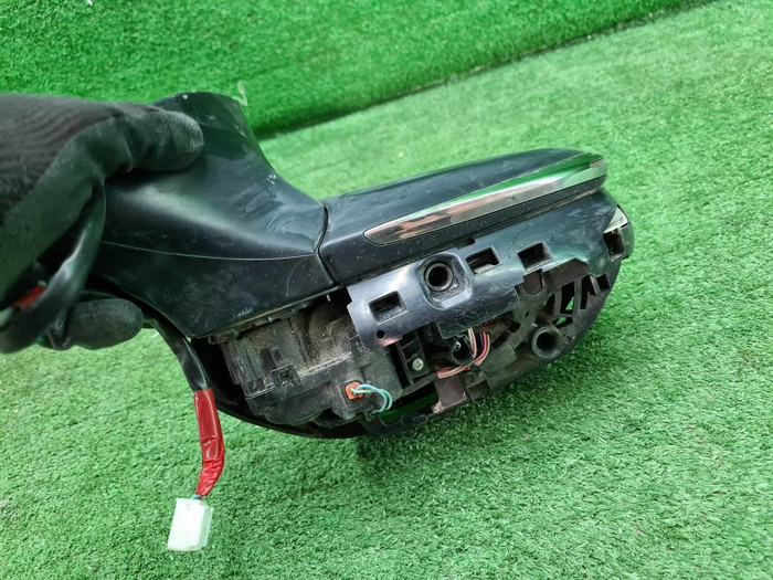 Зеркало правое Toyota Camry xv70 (2017-нв) 8 конт