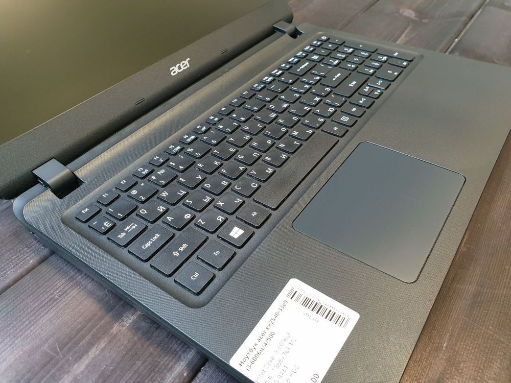 Ноутбук acer ex2540-33e9 i3-6006u/4/500