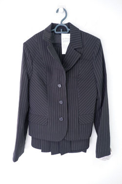 Костюм школьный на 12 лет, новый