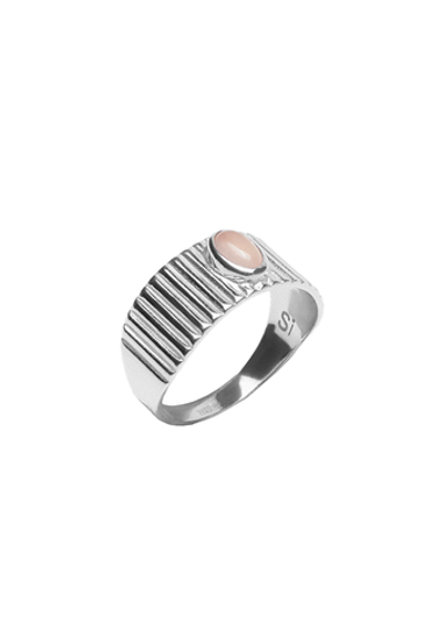 Кольцо широкое из серебра с розовым кварцем