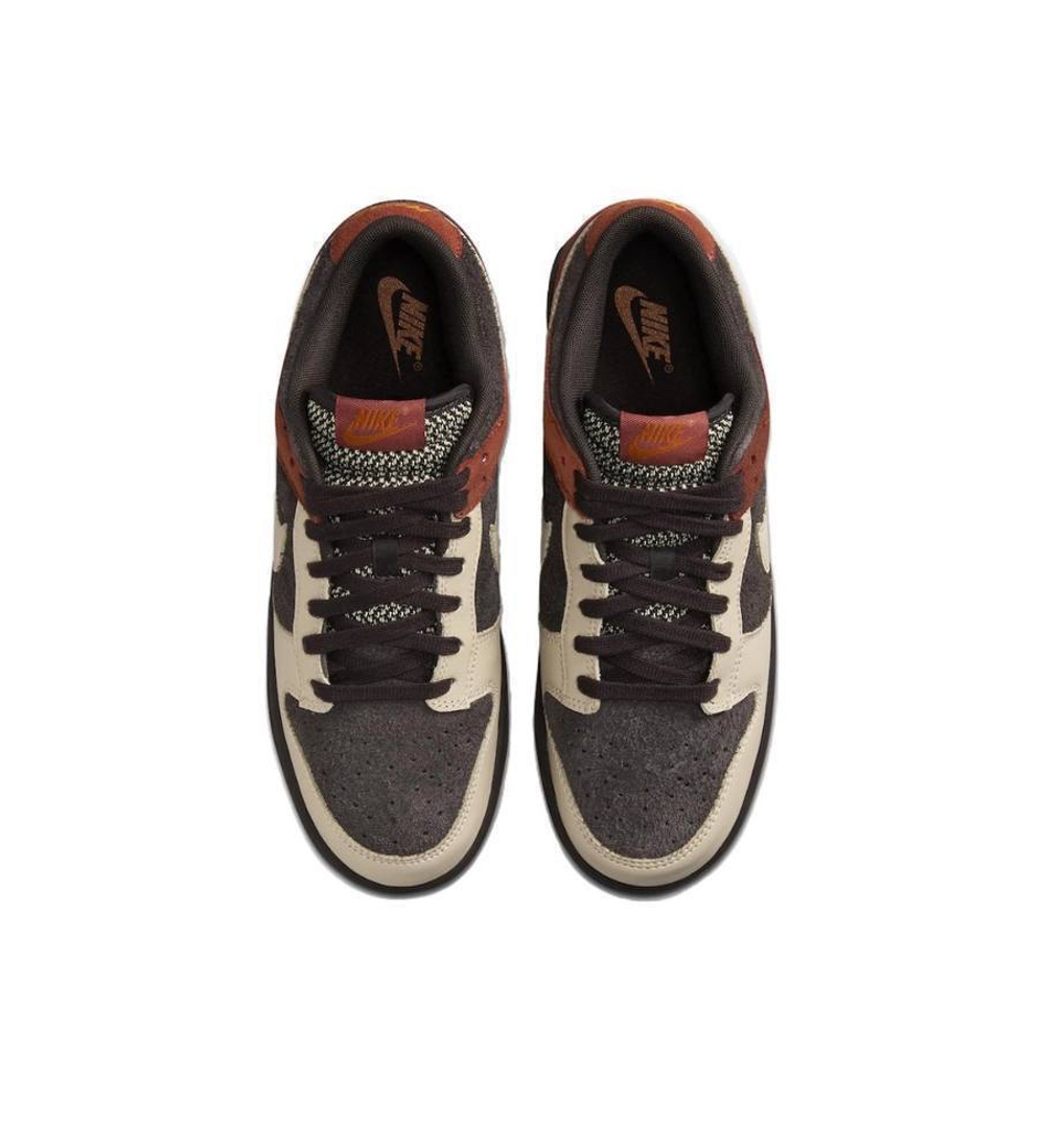 Nike Dunk Low "Red Panda"