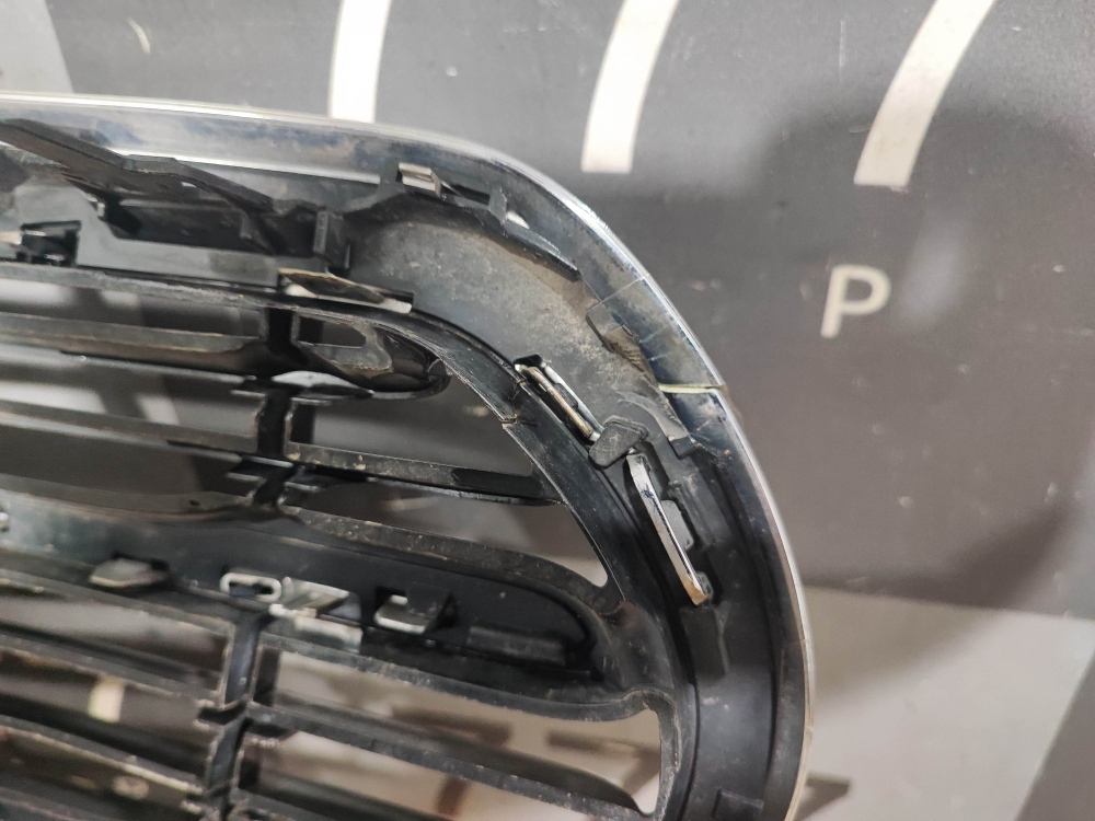 Решетка радиатора Mercedes S-Class (W223) 20-нв Б/У Оригинал A22388041009040