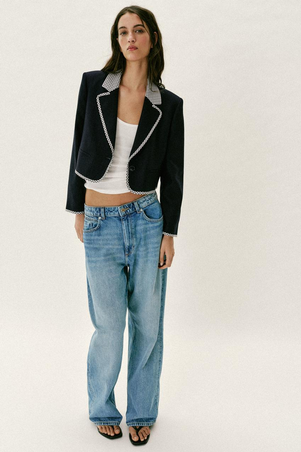 ZARA УКОРОЧЕННЫЙ БЛЕЙЗЕР В КЛЕТКУ ВИШИ, МОРСКОЙ СИНИЙ