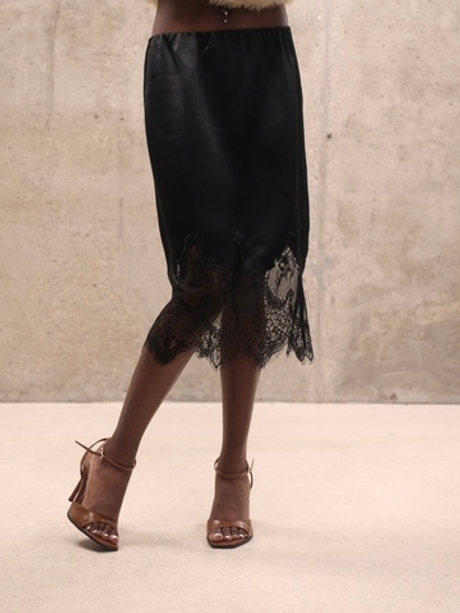 Черная сатиновая юбка Coline с кружевом