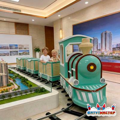 Рельсовый аттракцион для детей «Бирюзовый мечтатель», 4 кабинки 7 мест