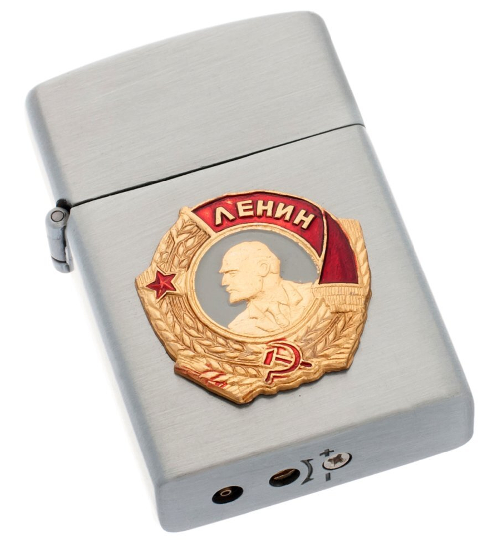 Металлическая зажигалка с орденом Ленина