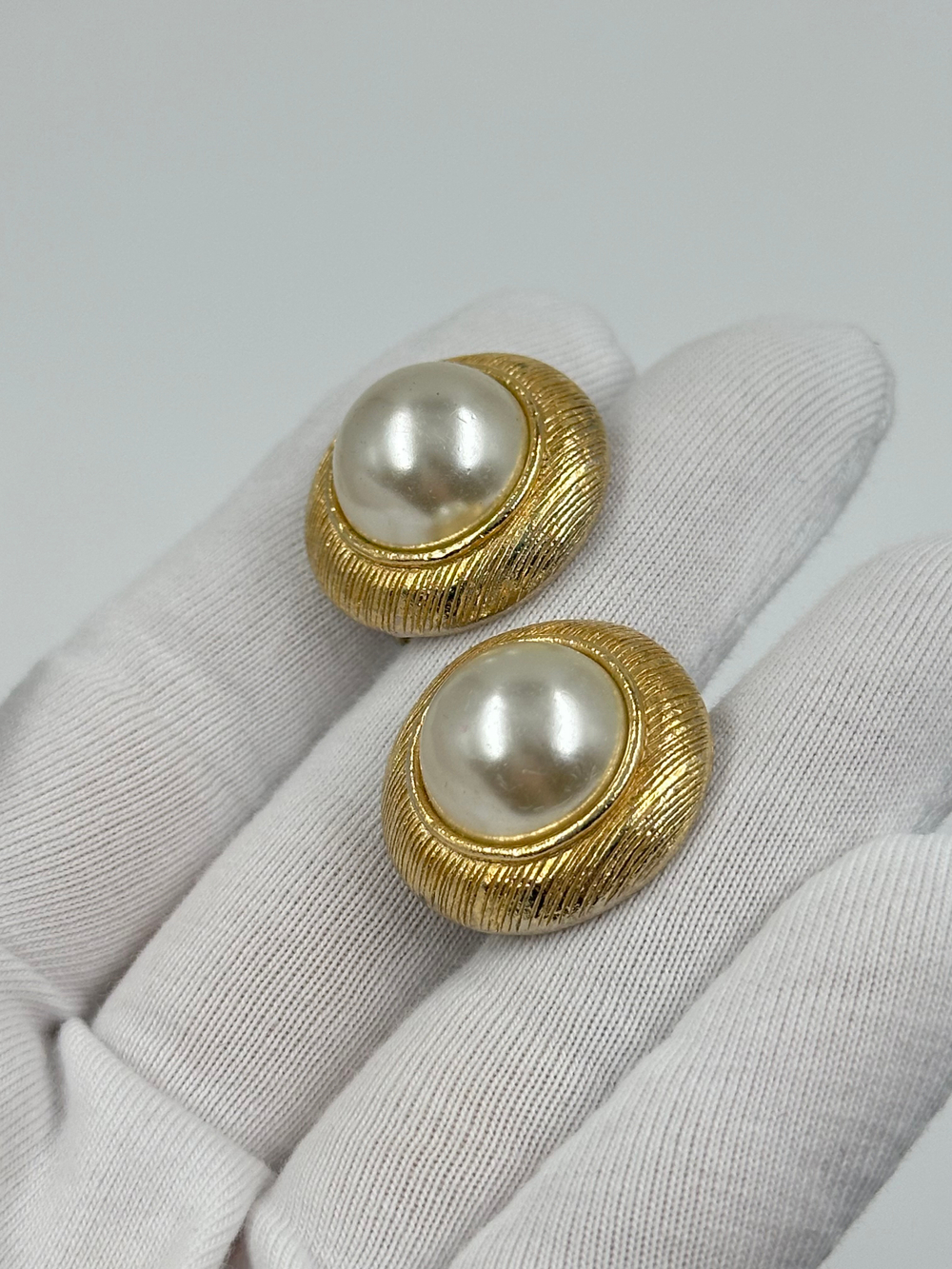 Клипсы с «жемчугом»