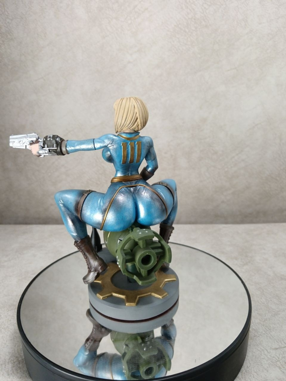 Vault Girl Fallout 180мм