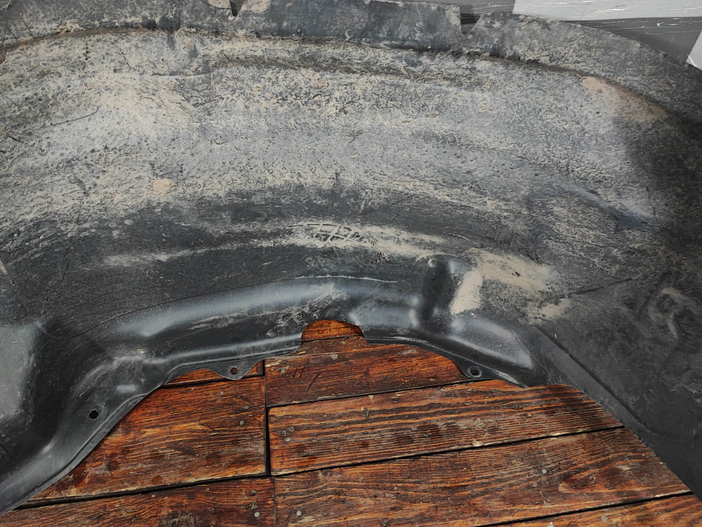 Подкрылок передний правый Tank 300 20-нв Б/У Оригинал RUSORIGS9903002