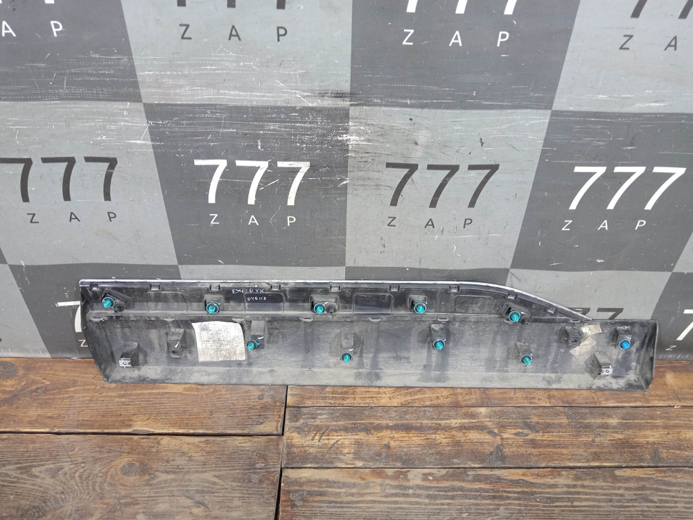 Накладка двери задней правой Exeed VX 21-нв Б/У Оригинал 609001527AADQJ