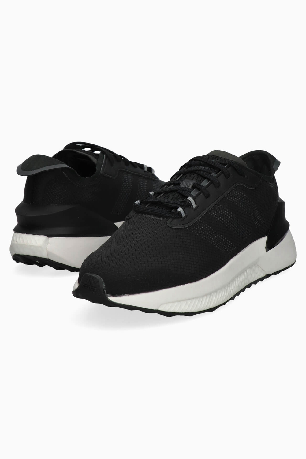 Кроссовки adidas Avryn