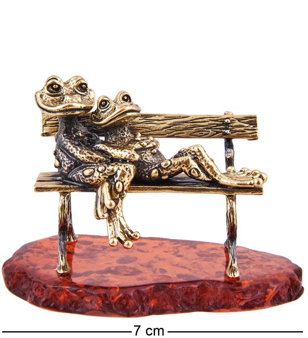 Народные промыслы AM-3698 Фигурка «Лягушки Романтика» (латунь, янтарь)