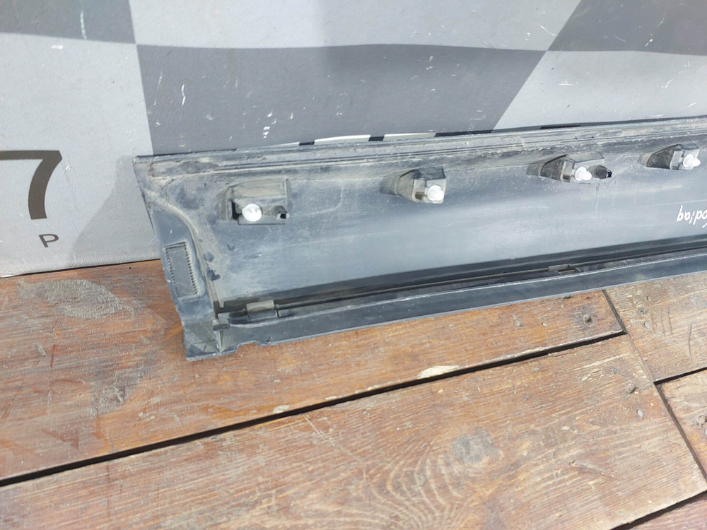 Накладка двери передней правой Skoda Kodiaq 16-нв Б/У Оригинал 565854940