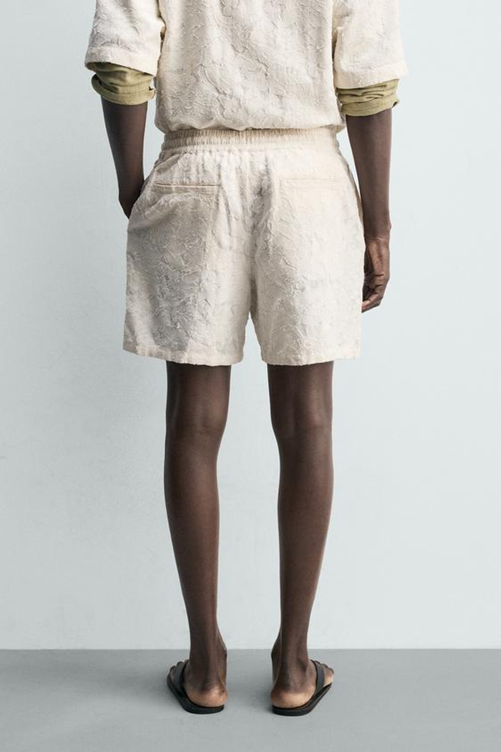 ZARA ЖАККАРДОВЫЕ ШОРТЫ, ЭКРЮ
