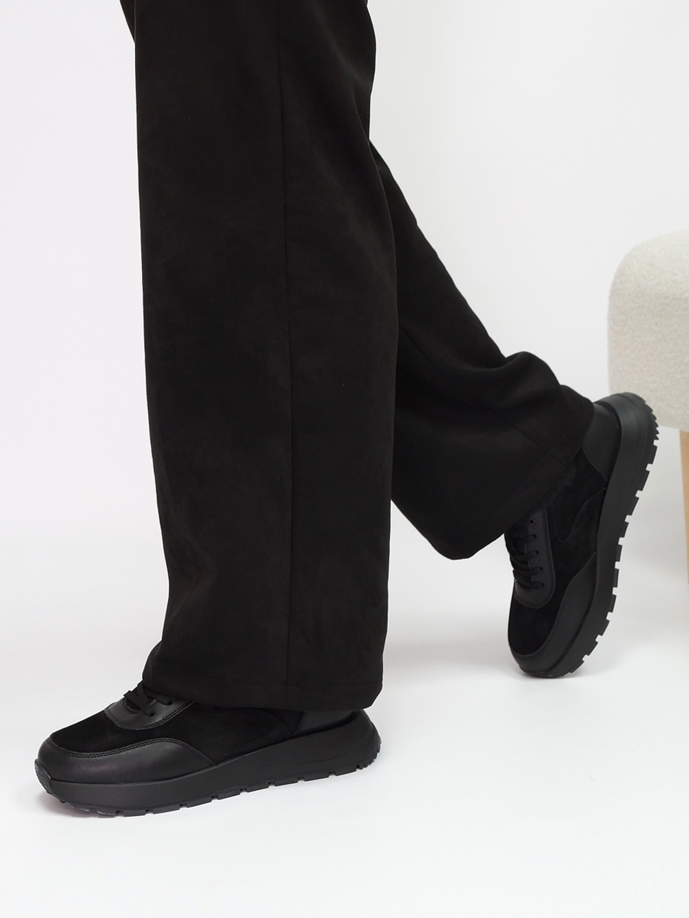 Кроссовки женские зимние