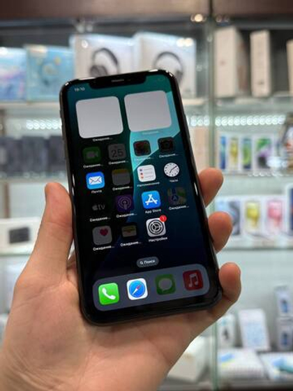 Apple iPhone 11 64Gb Black Б/У