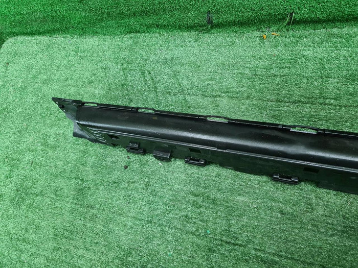 Накладка подножки левая Land Cruiser 200 (07-21)