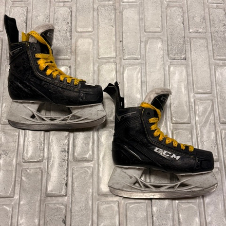 CCM tacks 9350 JR 2D (EUR 35)
