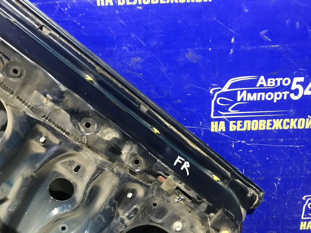 Дверь передняя правая TOYOTA HILUX SURF 1992