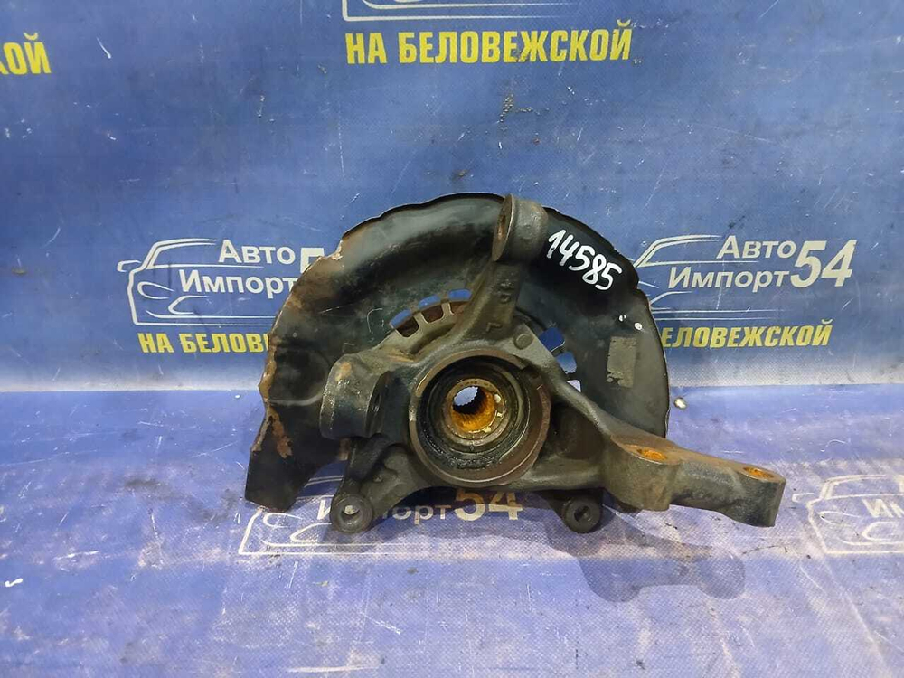Ступица передняя левая TOYOTA VOXY 2001-2007