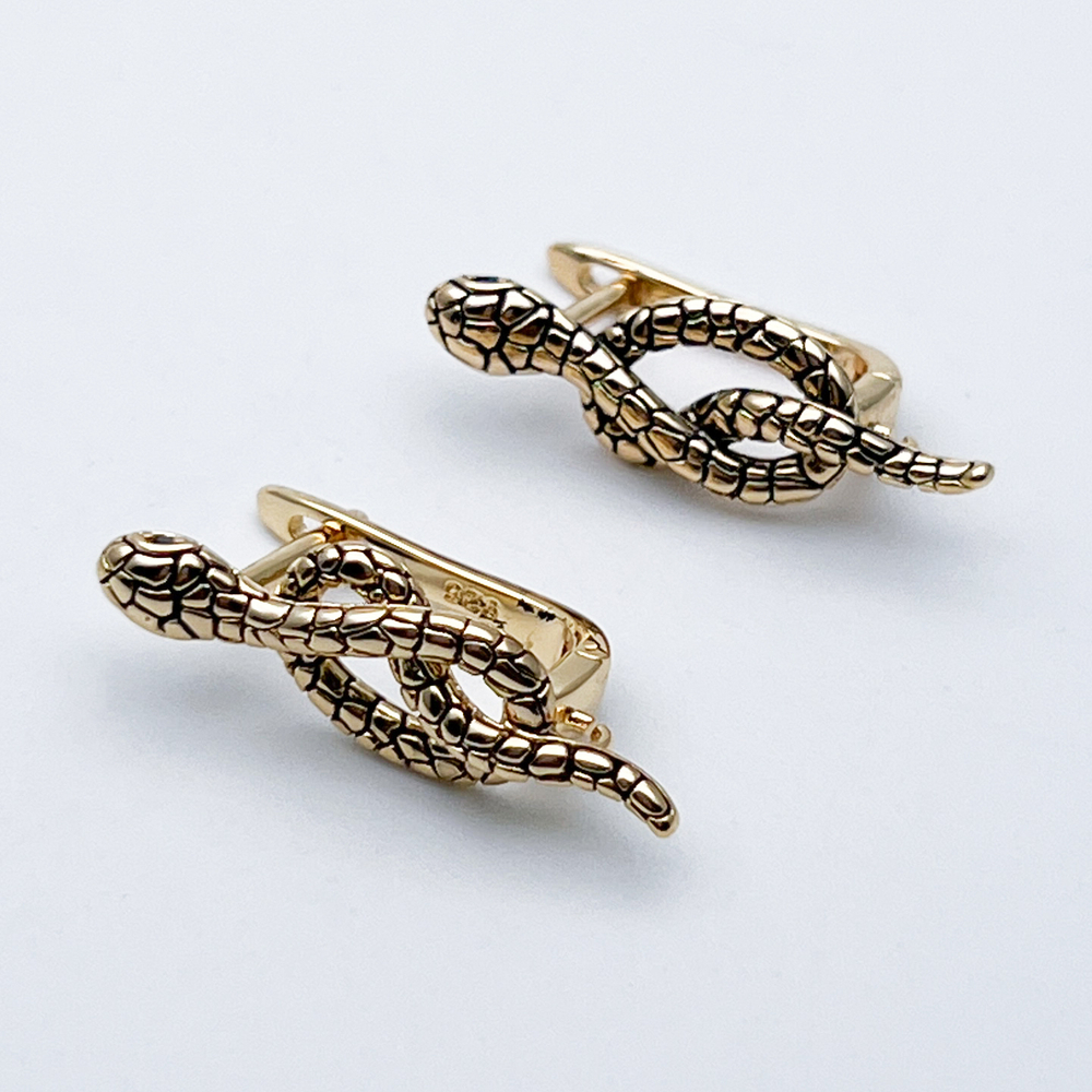 Ювелирные швензы Змея с позолотой, фианиты, размер 24*8 мм, цена за пару