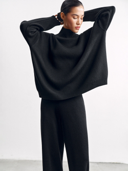 Свитер WEEKEND, чёрный