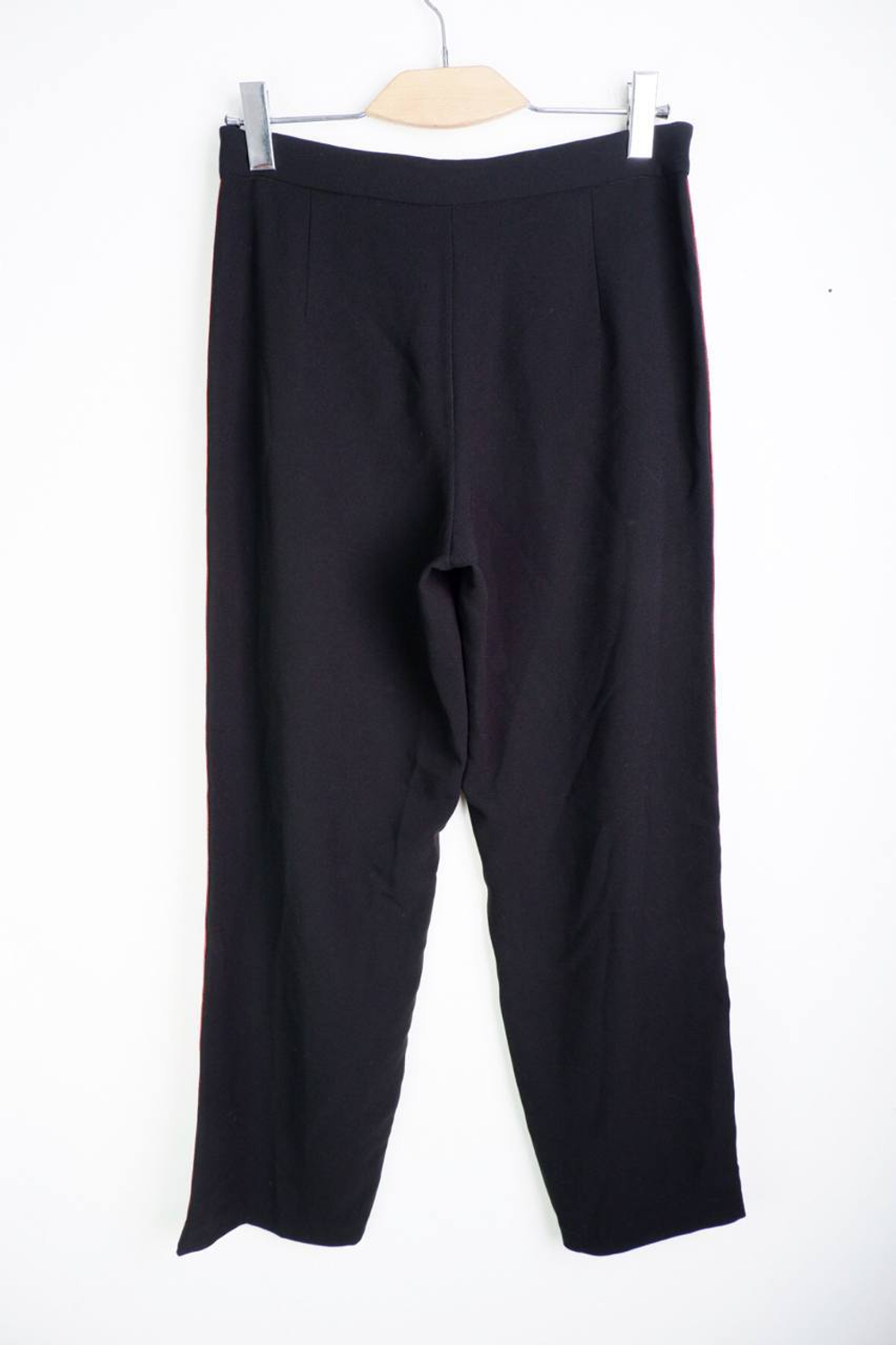 Брюки с яркими лампасами, маркировка 40, визуально на 46 размер