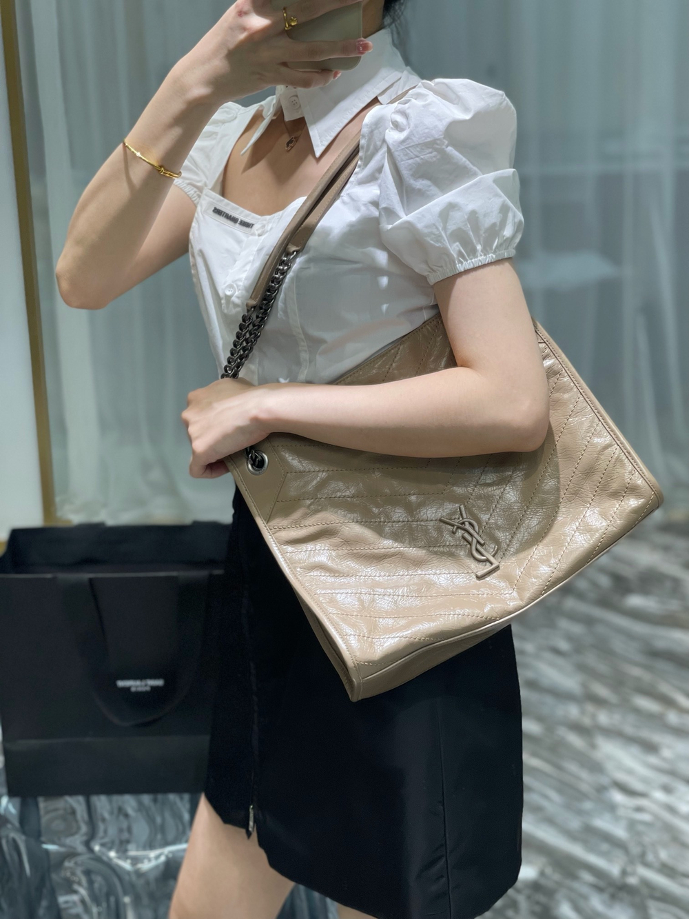 Yves Saint Laurent Niki Shopping Bag 33 cm