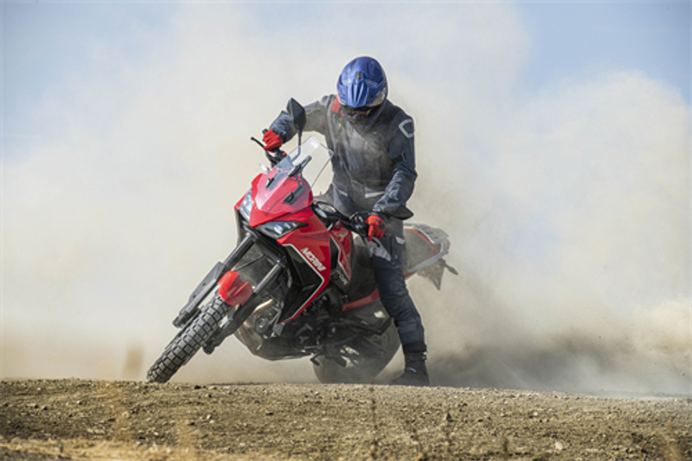 Мотоцикл Moto Morini X-CAPE 650 X красный