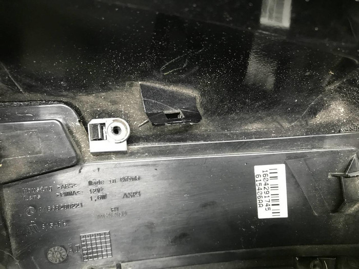 Крышка зеркала правая Mercedes M GLE W166 (11-18)