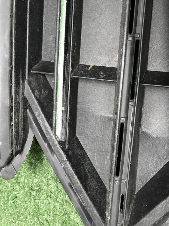 Решетка переднего бампера VW Touareg 3 (18-23)