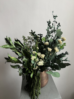 Композиция в кашпо Озотамнус