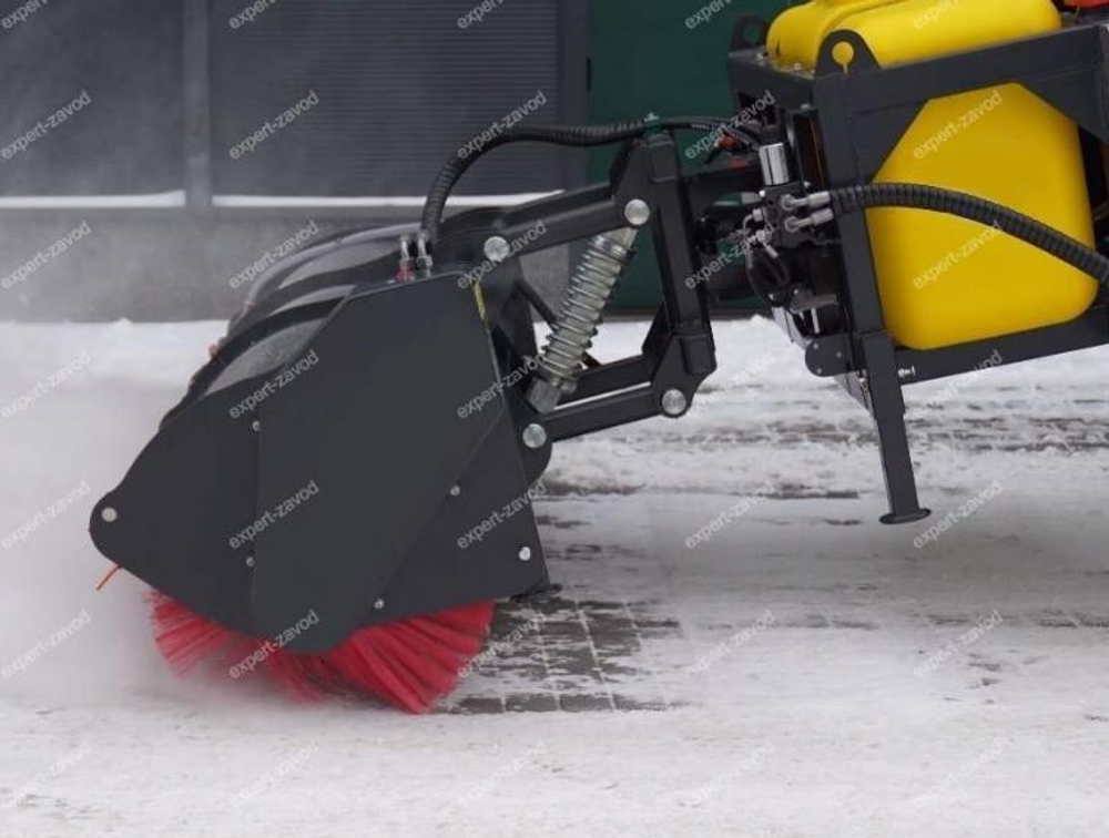 Щётка с баком на Телескопический погрузчик Merlo