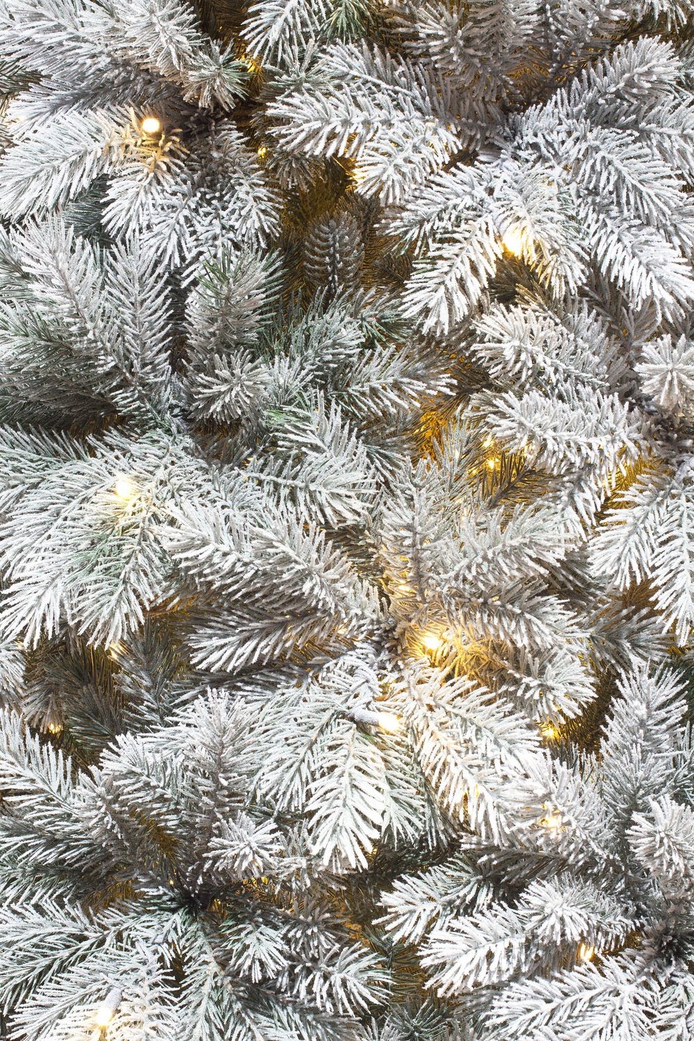 Заснеженная елка с гирляндой встроенной «Летиция» (Литая хвоя) 180 см / 1,8 м
