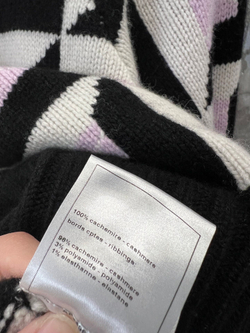 Chanel Sweatshirt