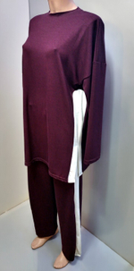 Костюм двойка женский цвет бордовый с белым