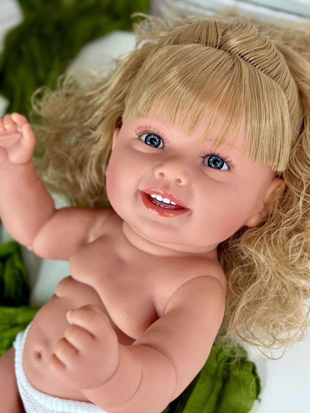 Кукла Manolo Dolls виниловая DIANA без одежды 47см (7300)