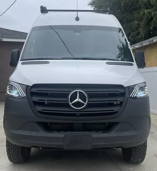 Передние светодиодные фары Mercedes Sprinter 2018-2023 V1 type