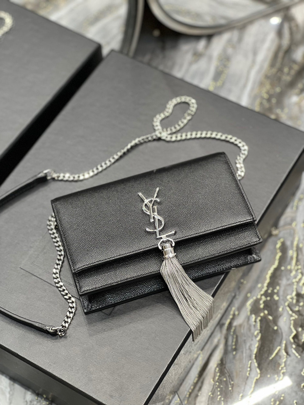 Saint Laurent Kate Chain Wallet 19 cm