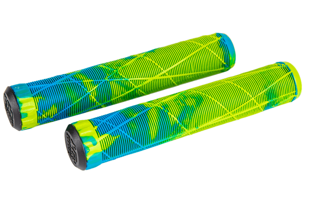 Набор грипсы 2шт с барендами Green-Blue BL 170/22 1/50 на трюковой самокат 294361