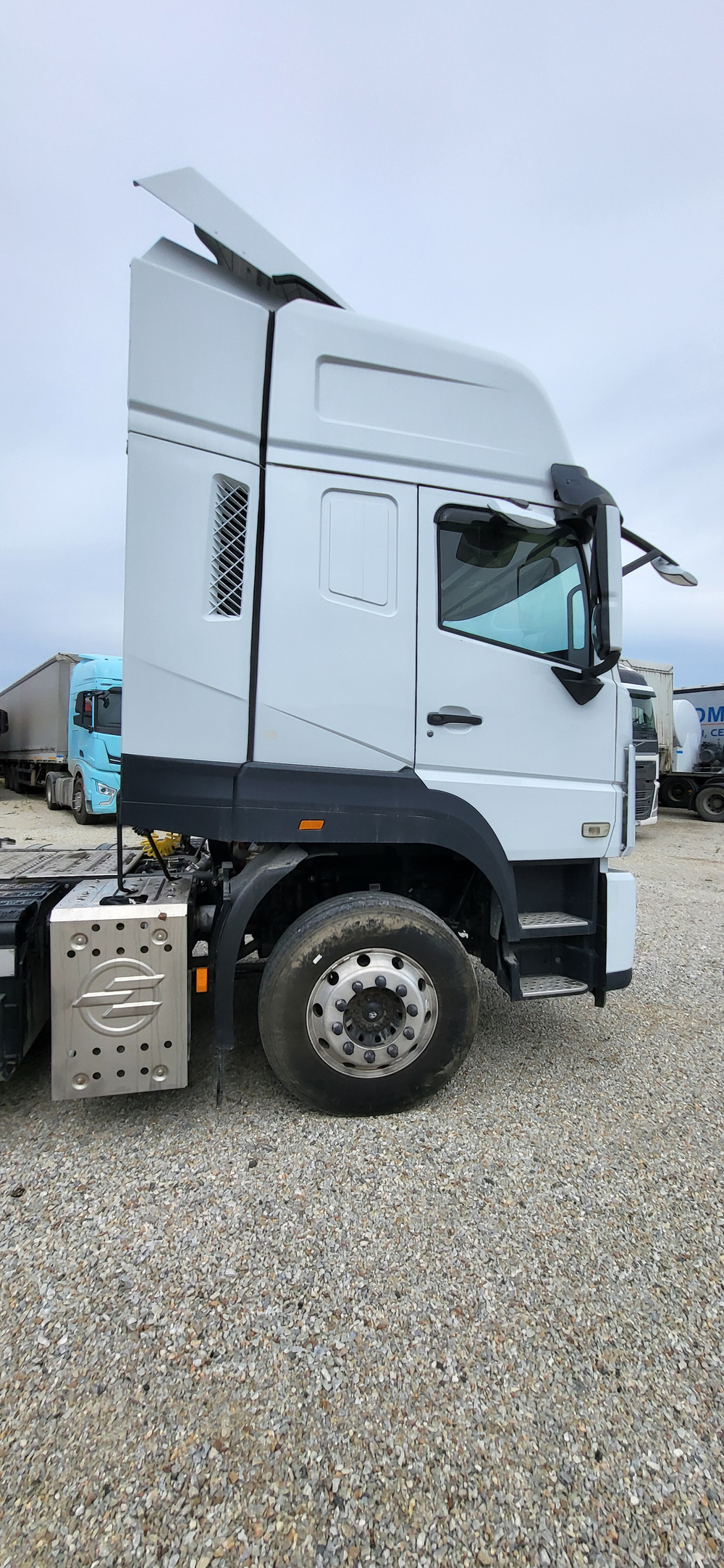 VASOL HV7 4x2 Седельный тягач DFD4189 (Дизельный, 13.0 л, 530 л.с. АТ)