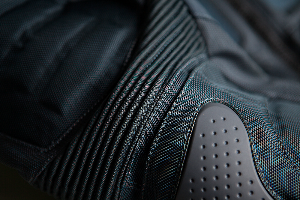 Мотокуртка - ICON OVERLORD RESISTANCE (текстиль, серо-зеленая)