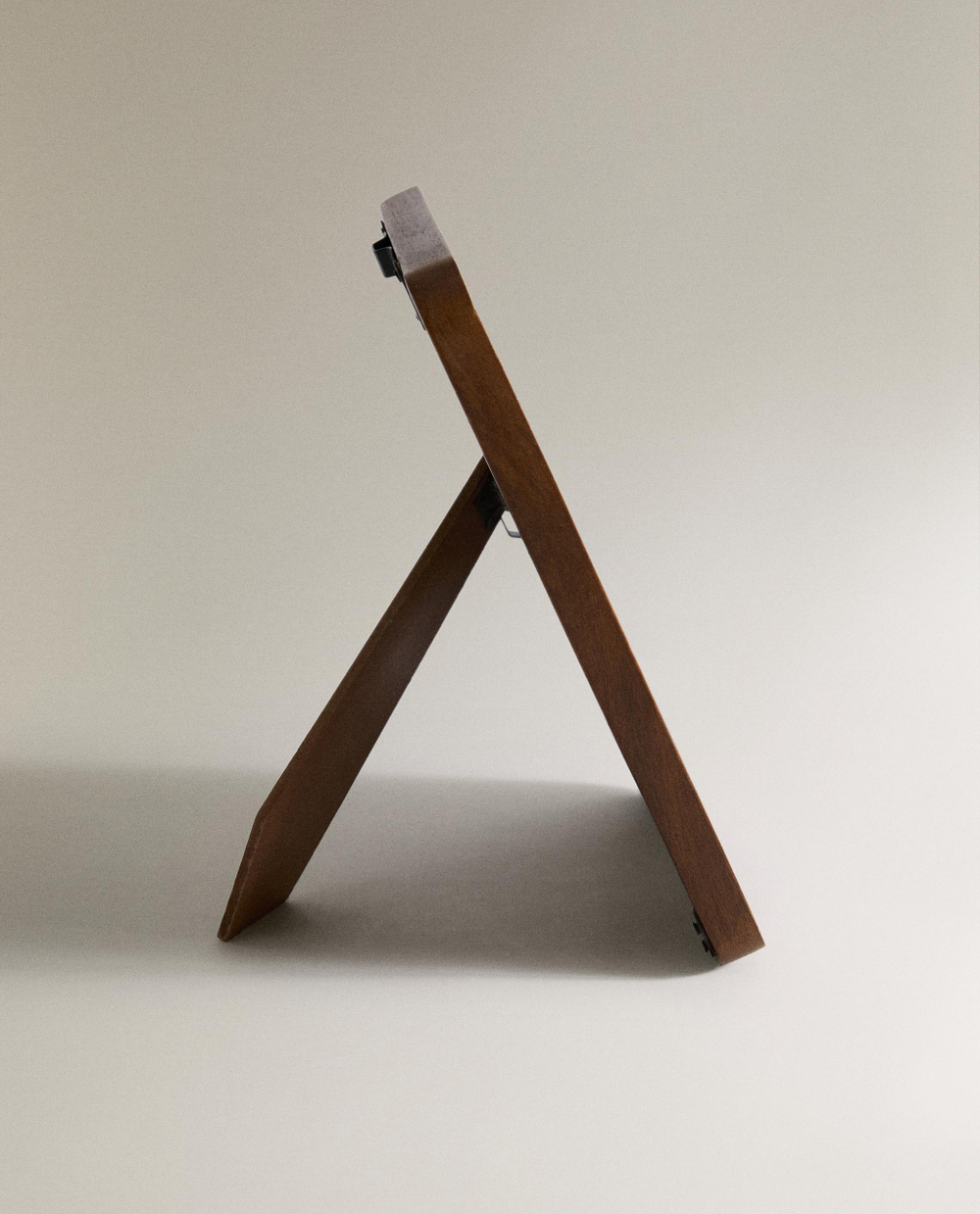 Zara Home Фоторамка из дерева, цвет коричневый, 22.5 см