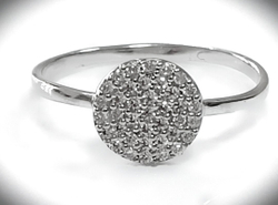 "Эстерелла" - ювелирное кольцо из серебра 925-й пробы