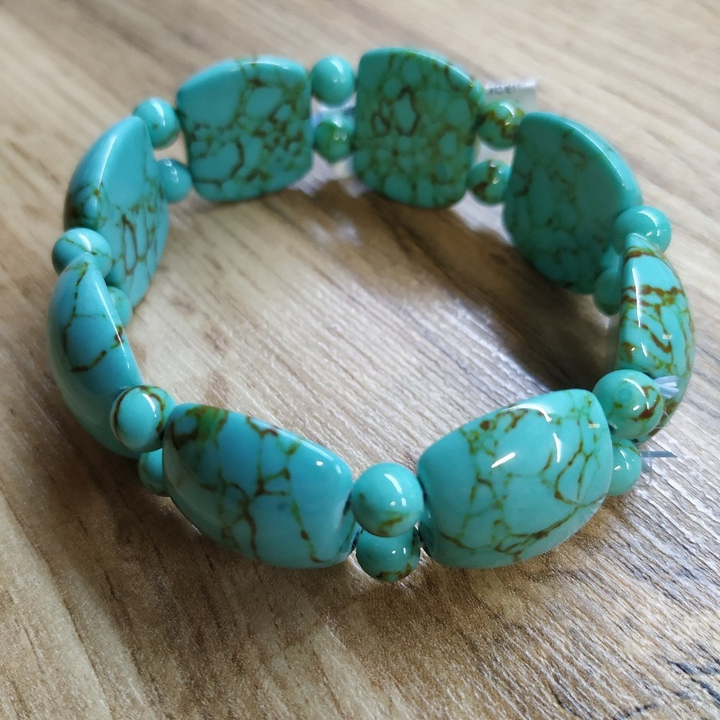 Браслет полукруг через шарик, бирюза иранская, 21x17 мм