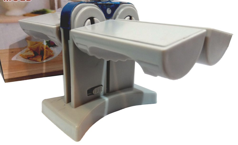 Пельменница ручная для больших пельменей, вареников, миничебуреков, в виде треугольников , 2 ячейки