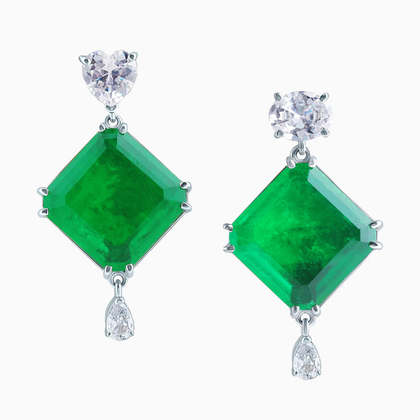 Серебряные серьги с темно зеленым изумрудным кварцем и фианитами